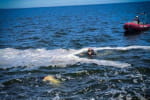 В Одесі водолази знайшли тіло 20-річної поліцейської, яку хвилею знесло у море