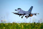 F-16 уже пугают врага: чем будут оснащены украинские самолеты