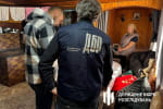 Схема переправлення ухилянтів за кордон: двоє правоохоронців та мешканець Буковини викриті на корупції