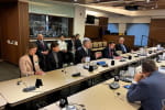 "Україна має цілковиту підтримку": Порошенко привітав рішення Канади надати додаткову допомогу