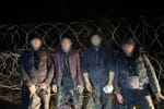 Брудні й подряпані: прикордонники затримали 6-х порушників, які планували перепливти Тису – фото