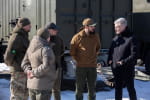 Подяка за цінний вантаж: що привезли бійці 106-ї бригади Порошенку у подарунок