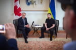 Зеленський вперше зустрівся з новим прем'єром Канади: про що говорили