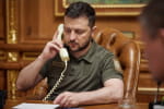 Україна чекає відповіді рф щодо зустрічі лідерів: Зеленський озвучив Макрону ключову умову