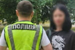 Дівчина, яка вигукувала "слава росії" в метро Києва, відмовилась писати заяву до поліції за побиття – ЗМІ