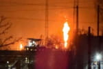 Нічна атака дронів у рф: горіли НПЗ і хімзавод