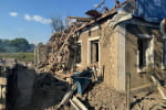 Російські військові скинули 7 авіабомб на Олександрівку: є загиблі та поранені 