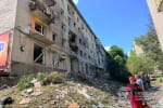 Ракетний удар по поштовому терміналу у передмісті Харкова: четверо загиблих, десятки постраждалих (оновлено)