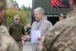 "Що сильніша армія, то ближчий справедливий мир": Порошенко закликав до припинення вогню та посилення ЗСУ