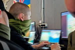 Українські військові вчергове дроном доставили гуманітарну допомогу в окуповані Олешки (фото)