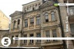 Без опалення, світла, води та газу – як єдиний мешканець садиби Мурашка в Києві бореться проти знесення історичної будівлі