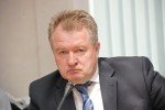 У Києві стався конфлікт між головою ВРП і активістами: суддя застосував зброю (відео)