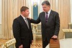 Президент нагородив Мамчура іменною зброєю