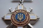 За мужність і самовіддані дії: Порошенко нагородив 67 українських військових