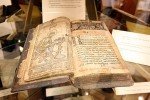 У поліції Києва з'ясували подробиці крадіжки стародруку "Апостола" із бібліотеки Вернадського