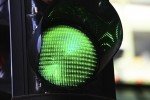 В Одессе мотоциклист с фальшивым номером въехал в группу пешеходов: есть пострадавший