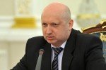 Турчинов: Зарплата українських армійців не може бути меншою, ніж у держслужбовців