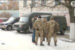 "На заміну УАЗикам": столичні волонтери передали на фронт чотириколісні подарунки