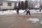 Велика вода на Закарпатті: Сотню домогосподарств майже змило повінню – відео