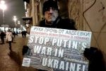 У центрі Санкт-Петербурга відбулися пікети "Руки геть від Авдіївки!" – фото