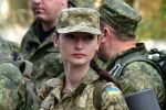 Красуні на варті: у Нацполіції Донеччини похизувались "особливими" співробітниками
