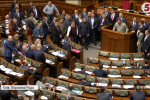 Нічні баталії Парасюка та емоційний (вихідний) день у Верховній Раді – сюжет