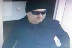 У Дніпрі правоохоронці розшукують особливо небезпечного нападника на кредитні установи