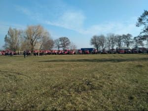 Рятувальники поблизу складів Балаклії