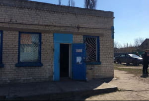 На Донеччині невідомі обстріляли з гранатомета магазин 