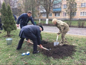 Геращенко відвідала мужніх захисниць цілісності держави у зоні АТО