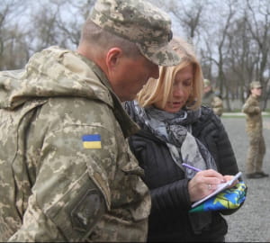 Геращенко відвідала мужніх захисниць цілісності держави у зоні АТО