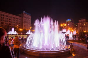 Світло-музичний фонтан