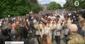 9 травня у Дніпрі