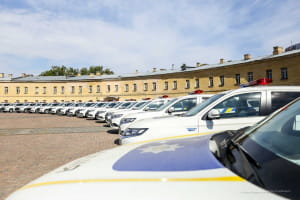 Нацполіція отримала 635 нових гібридних Mitsubishi Outlander