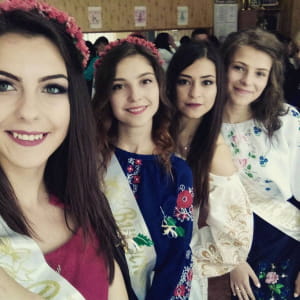 Як відзначили свято Останнього дзвоника у школах України