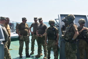 навчання десантників і військових моряків у Чорному морі