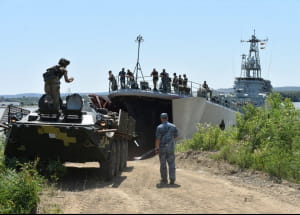 навчання десантників і військових моряків у Чорному морі