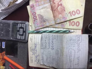 На Київщині в приватному будинку поліція "накрила" нарколабораторію