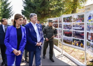 Порошенко на Вінниччині нагородив нацгвардійців