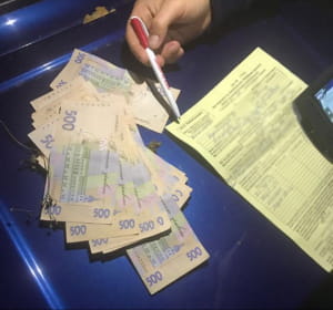 На Київщині на хабарі затримали двох посадовців "Київобленерго" 