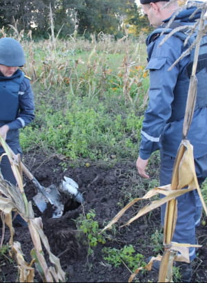 Калинівка, сапери працюють