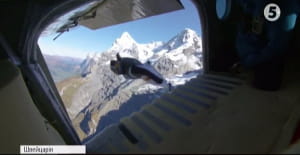 Стрибок з вінгсьютом