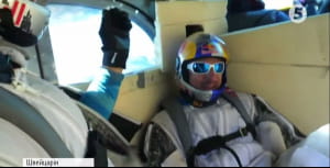 Стрибок з вінгсьютом