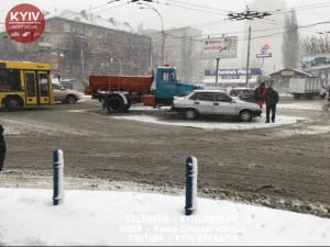 Київ сніг ДТП