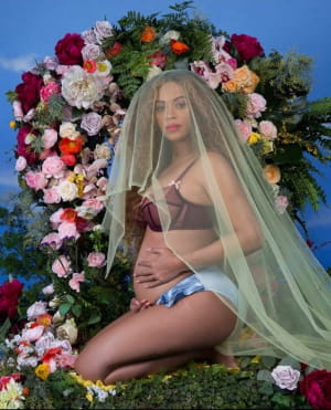 Бейонсе. Фото: Awol Erizku/The Carters/Instagram