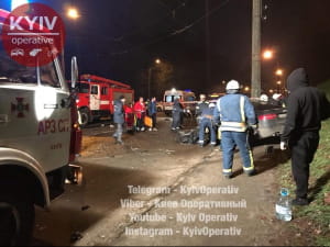 У Києві зіткнулися Mercedes та Audi