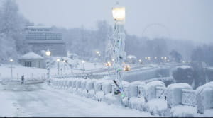замерз Ніагарський водоспад