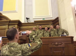 Екскурсія ВР для звільнених заручників