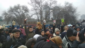 На Хрещення УПЦ МП в Запоріжжі принесли дитячі іграшки
