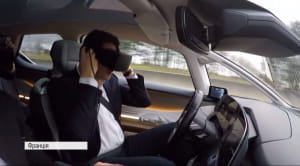 Авто з віртуальною реальністю Renault